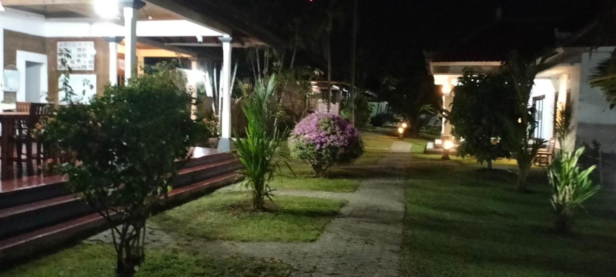 Bayumantra Bungalows Lovina Exterior foto