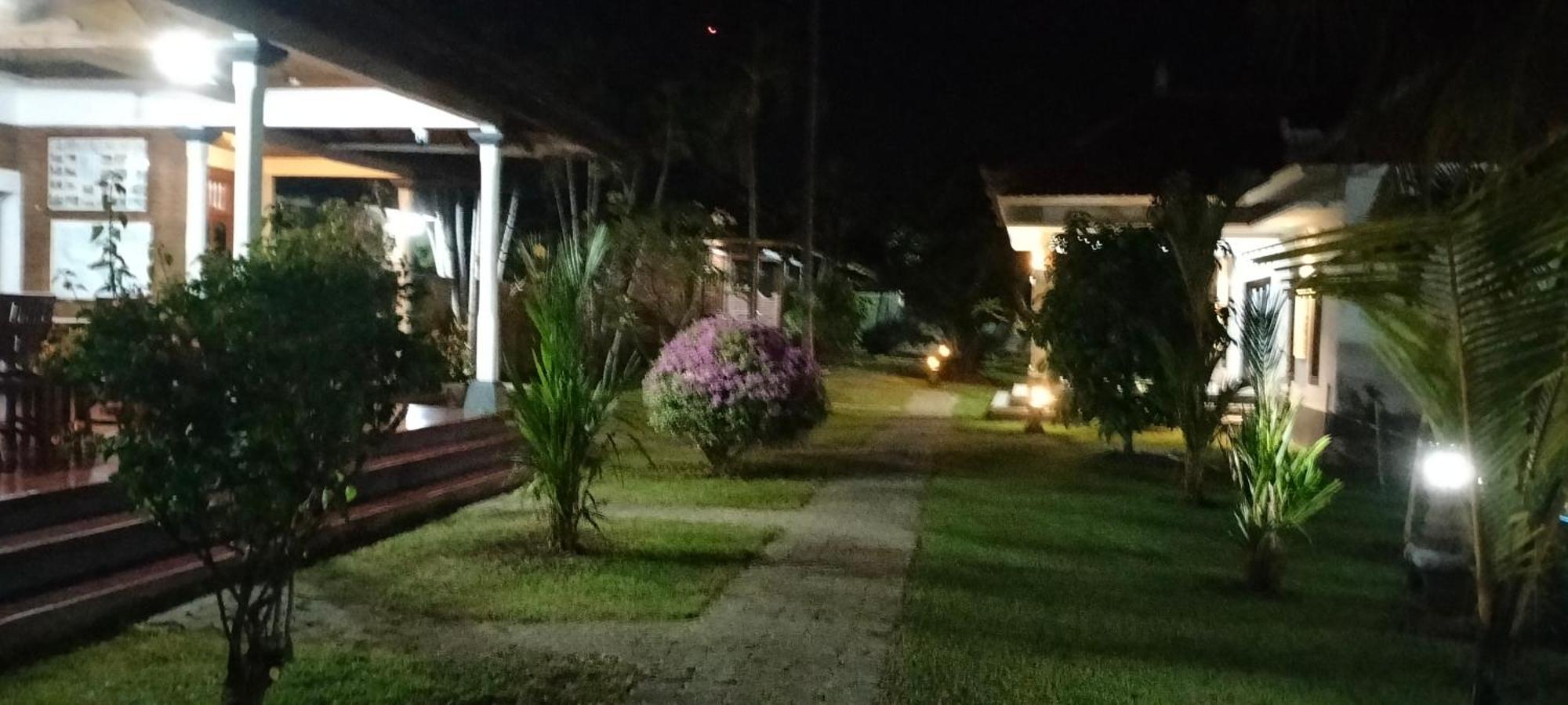 Bayumantra Bungalows Lovina Exterior foto