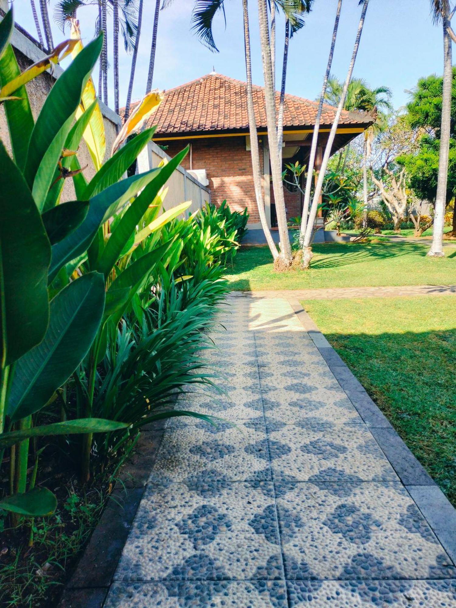 Bayumantra Bungalows Lovina Exterior foto