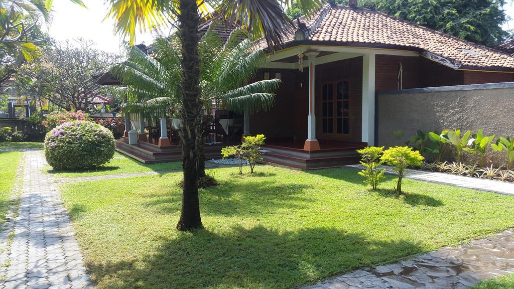 Bayumantra Bungalows Lovina Exterior foto